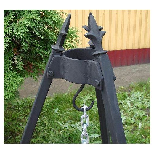 Trójnóg żeliwny ogrodowy przenośny do grilla + patelnia 60cm