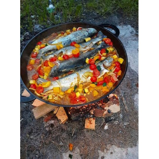 Trójnóg żeliwny ogrodowy przenośny do grilla + patelnia 40cm
