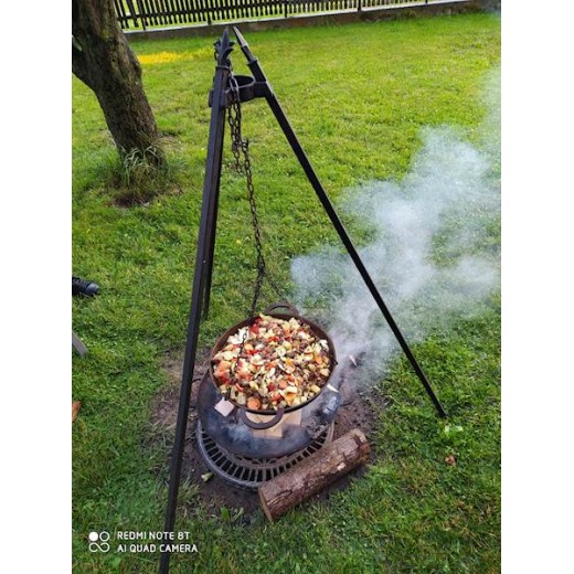 Trójnóg żeliwny ogrodowy przenośny do grilla + patelnia 40cm